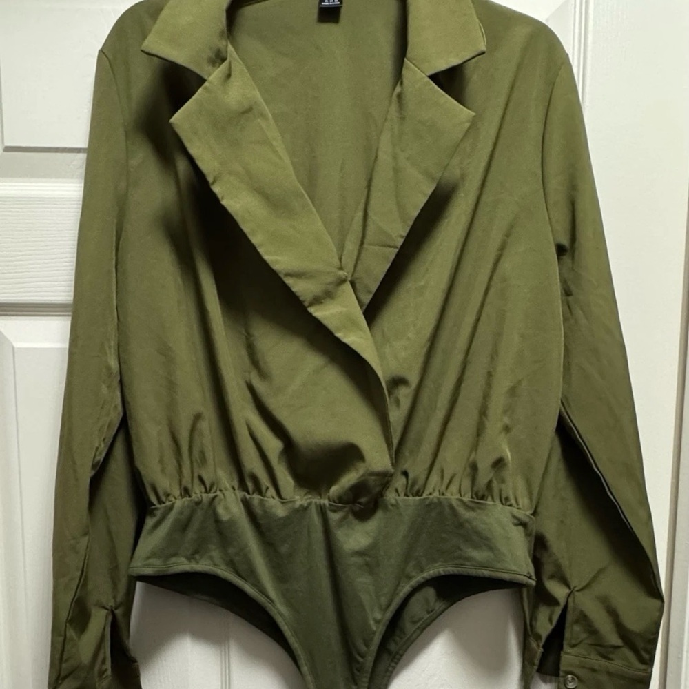 SHEIN Green Long Sleeve Notched Collar Bodysuit